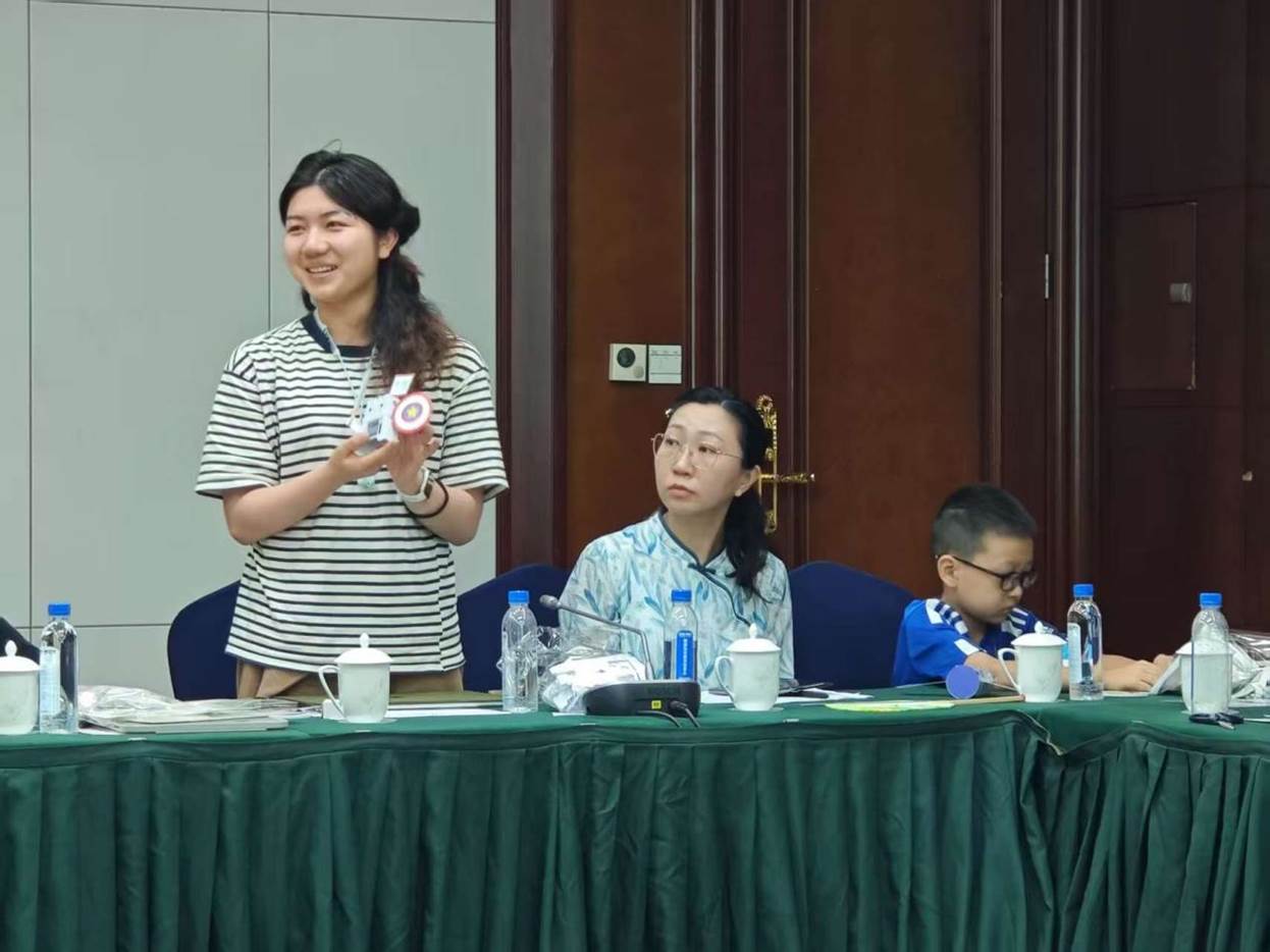 8f349d011c741adeb4d8be62b1142bf4